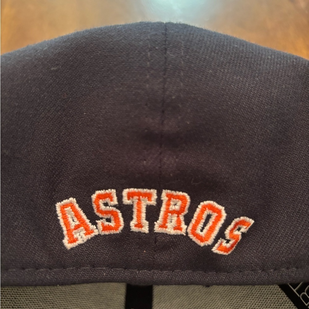 New Era Houston Astros Navy Blue Hat with Orange and White Logo - Picture 3 of 6
